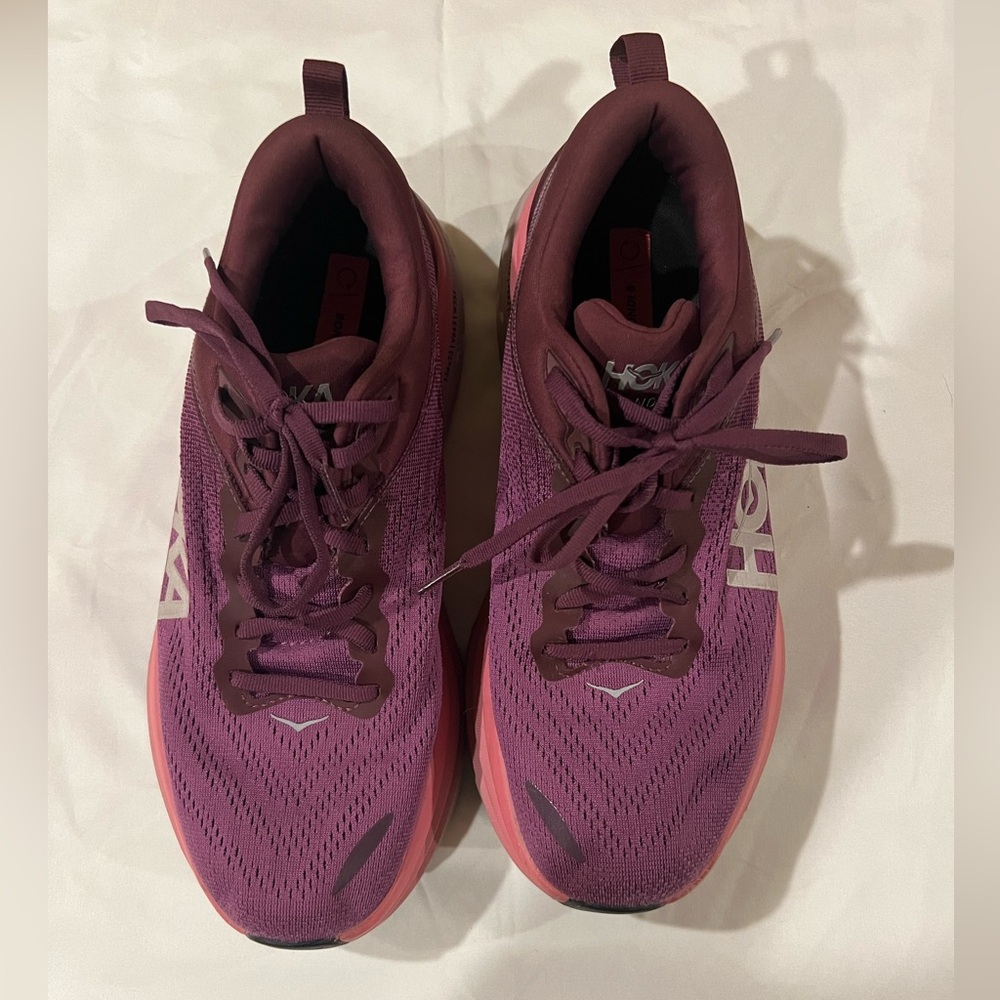 Hoka Bondi 8 size 10B Beautyberry/Grape Wine excellent condition